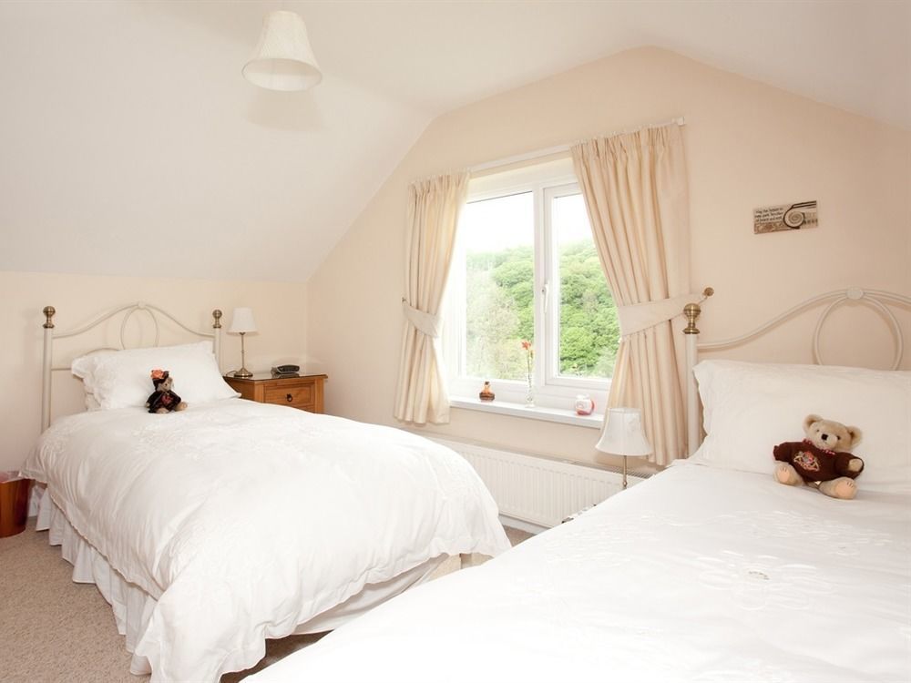 Mellieha Guest House Narberth Exterior photo